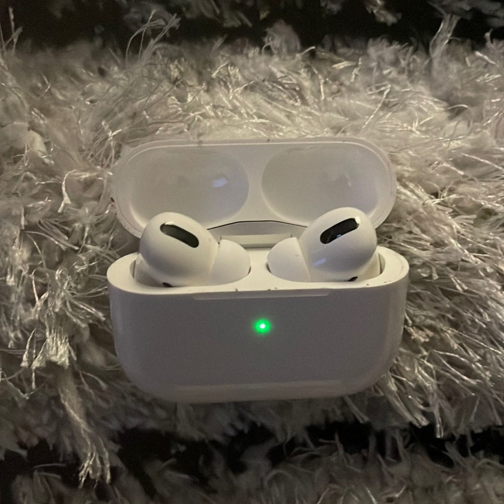 COPY - AirPods Pro (New)